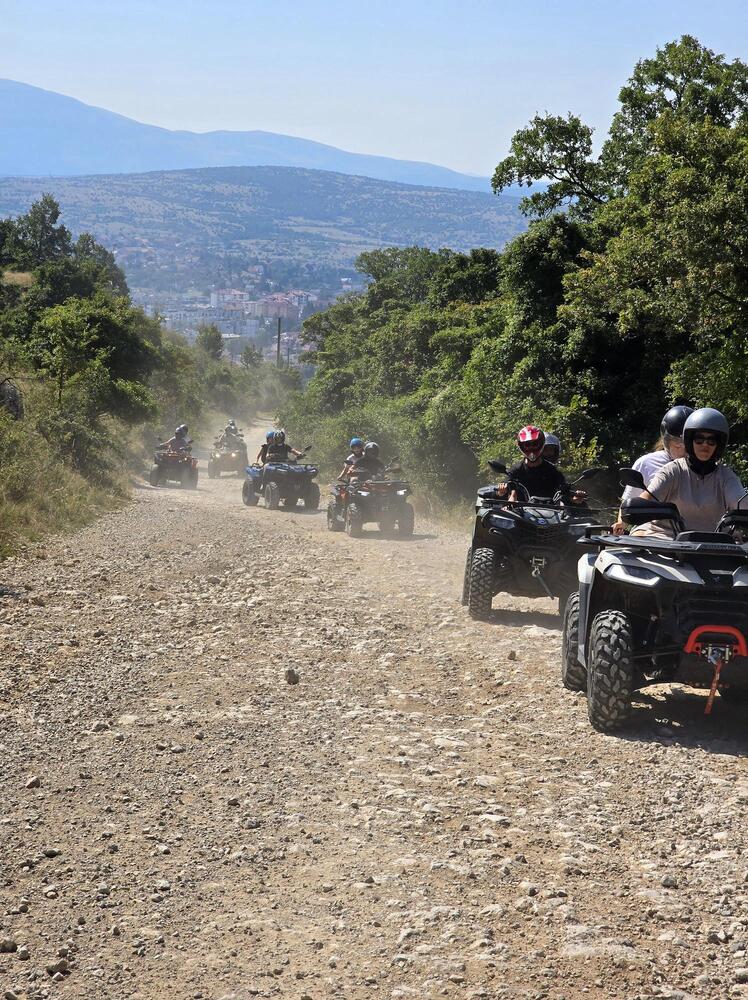 Obilazak divljih konja - 2.5h , quad izleti, Livno izleti
